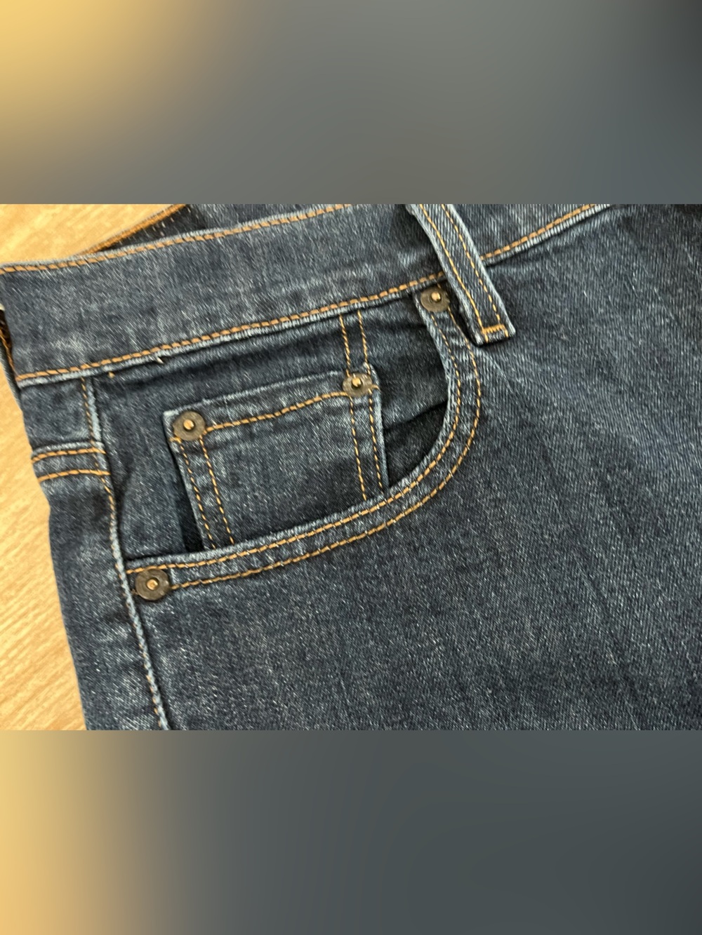Levi’s  Bootcut Women’s Size 12 Short High Rise Wide Leg Stretch Dark Jeans - Picture 9 of 15